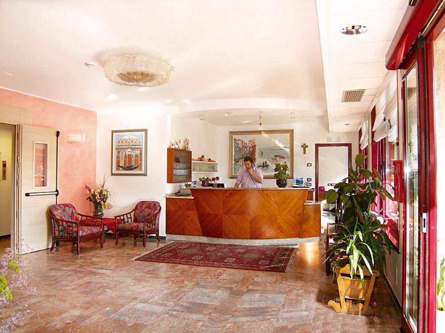 Hotel Nelson Jesolo Extérieur photo