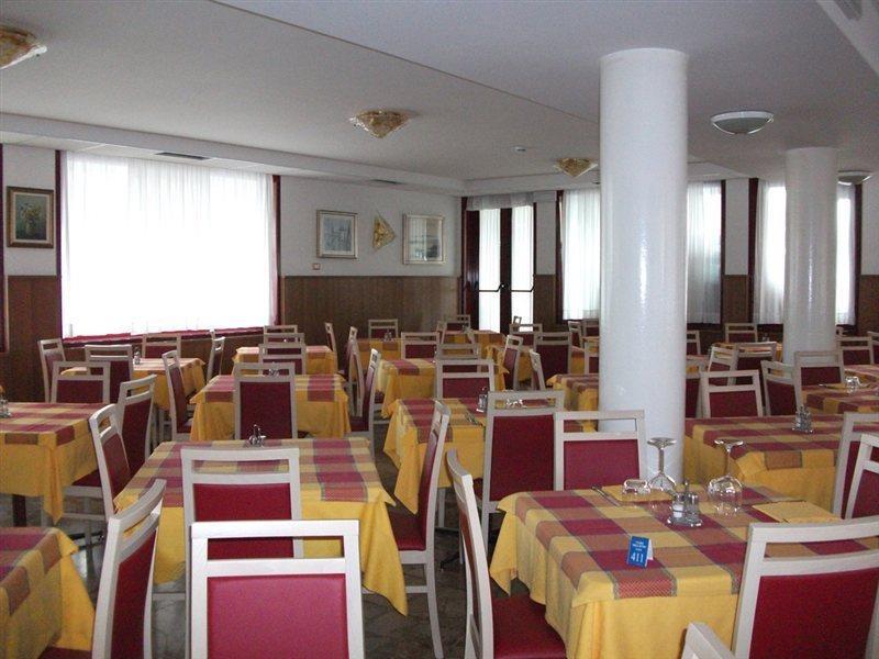 Hotel Nelson Jesolo Extérieur photo
