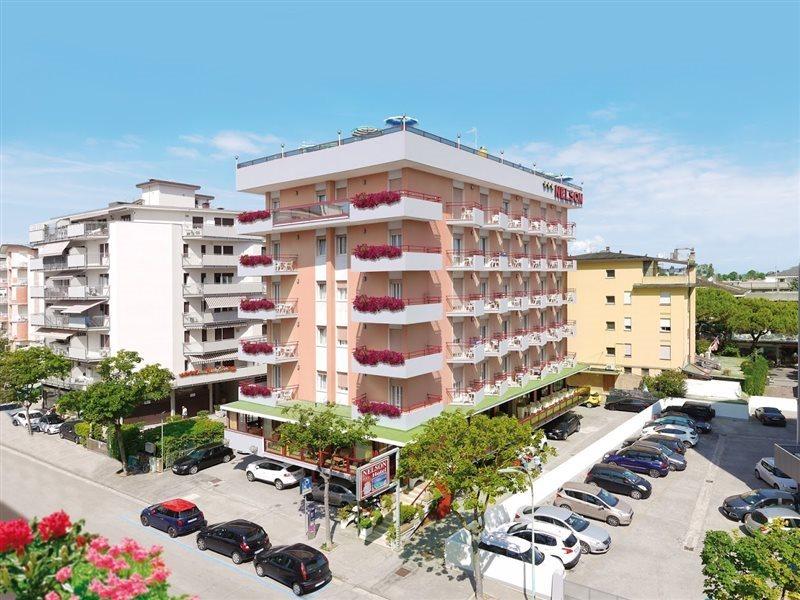 Hotel Nelson Jesolo Extérieur photo